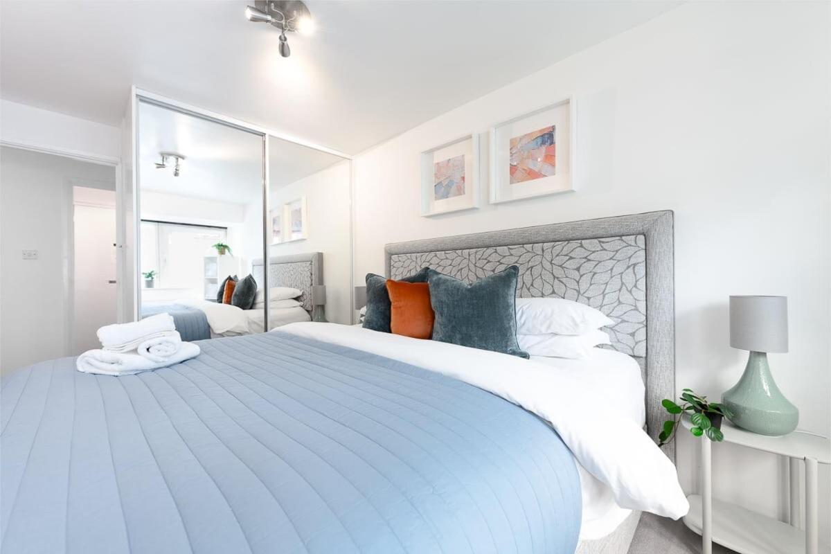 City Center,2 Bedroom Apartment With Parking CBG Екстериор снимка