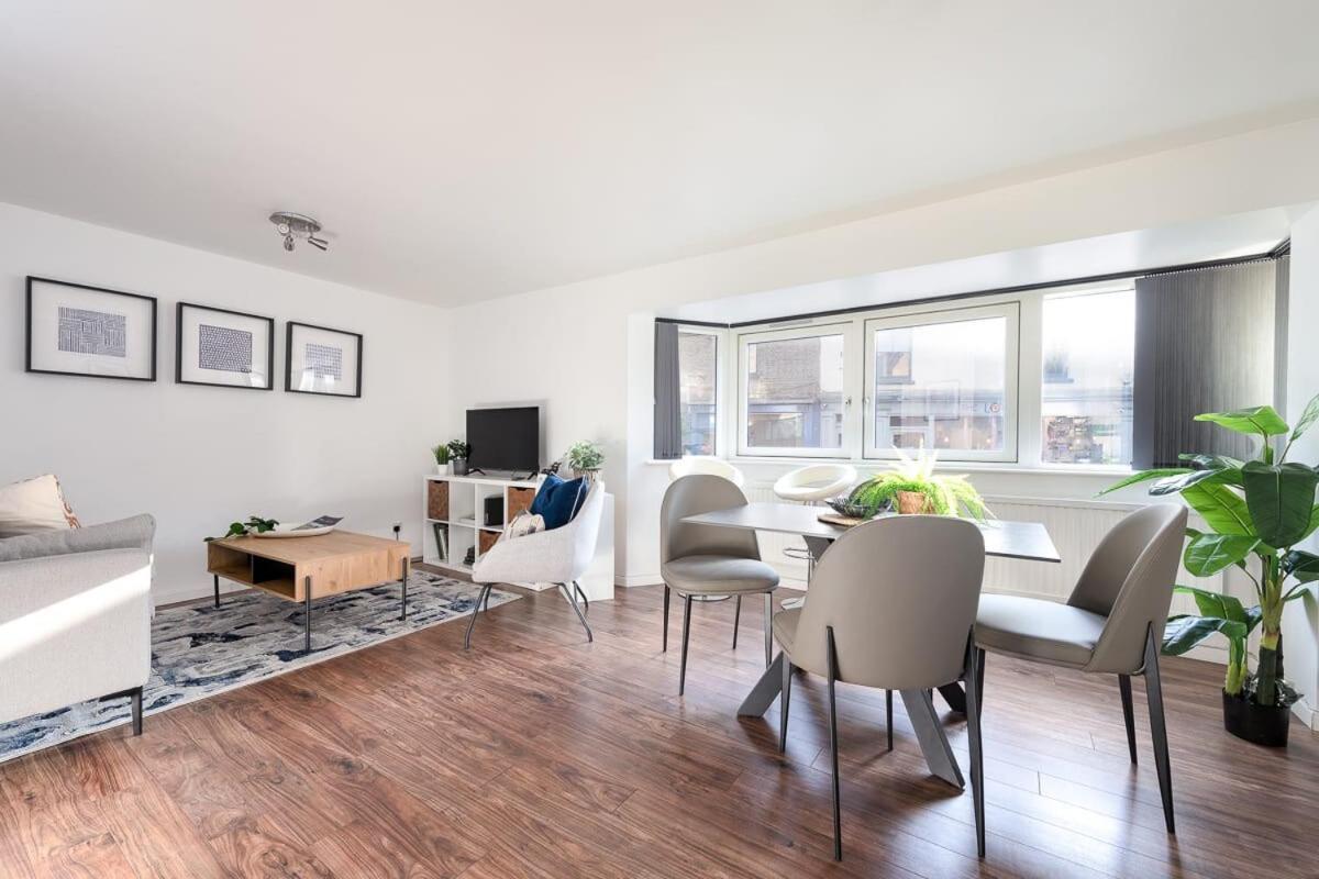City Center,2 Bedroom Apartment With Parking CBG Екстериор снимка